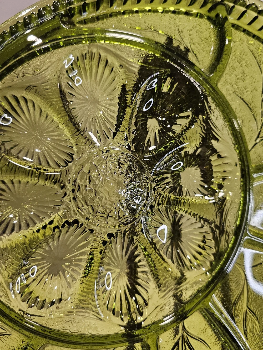 Vintage Indiana Glass Avocado Green Pebble Leaf Deviled Egg Relish Platter 13